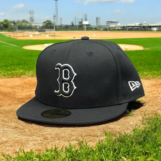 BOSTON RED SOX BLACK & WHITE CONTOUR