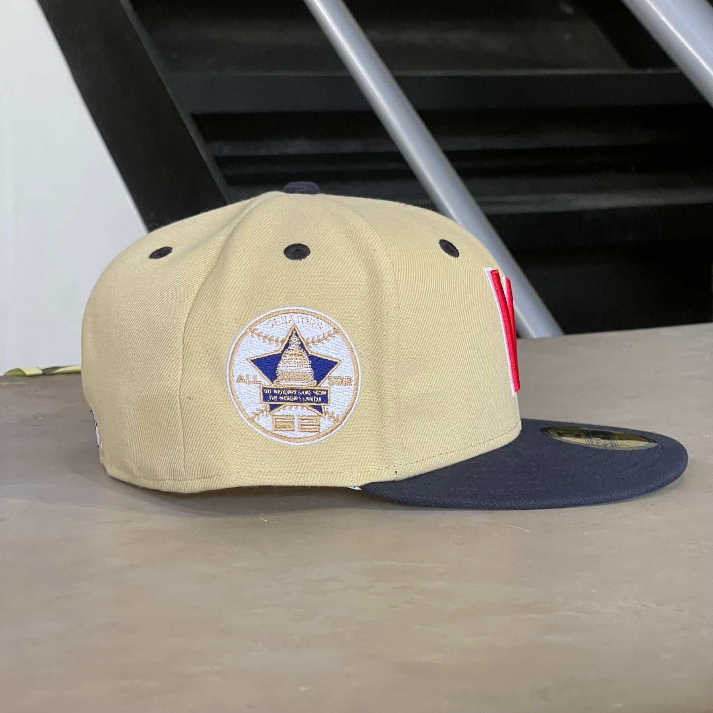 VINTAGE W EXCLUSIVA