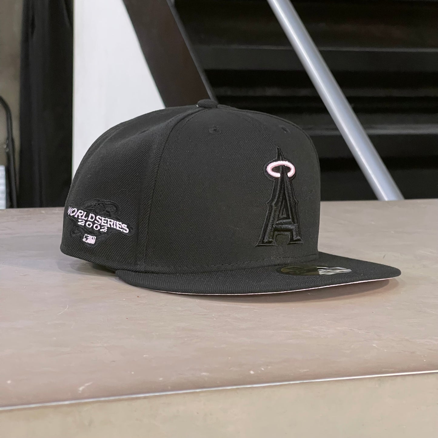 ANAHEIM ANGELS 2002 WORLD SERIES PINK EXCLUSIVA