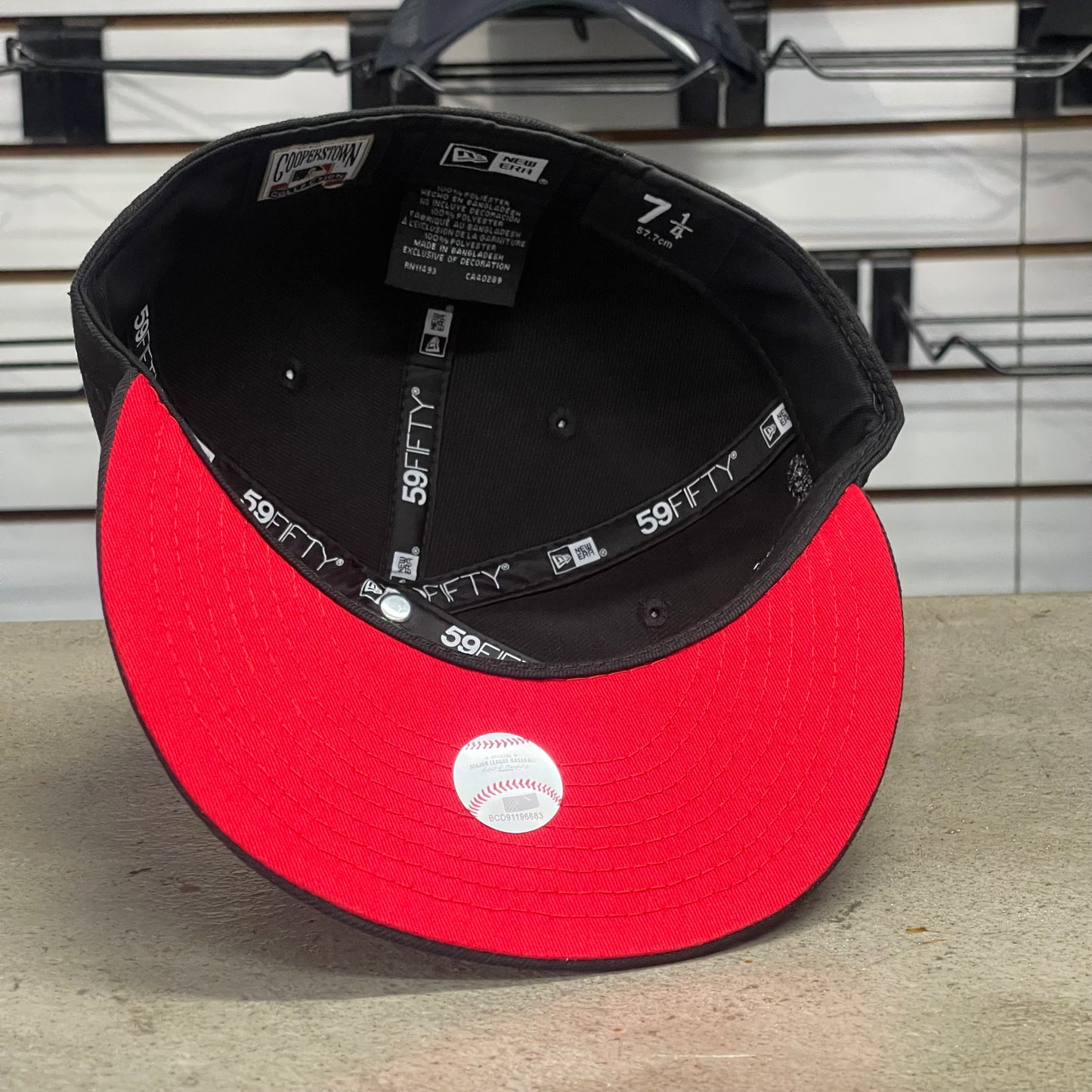 NEW YORK YANKEES 1996 WORLD SERIES BLACKOUT UV ROJO EXCLUSIVA