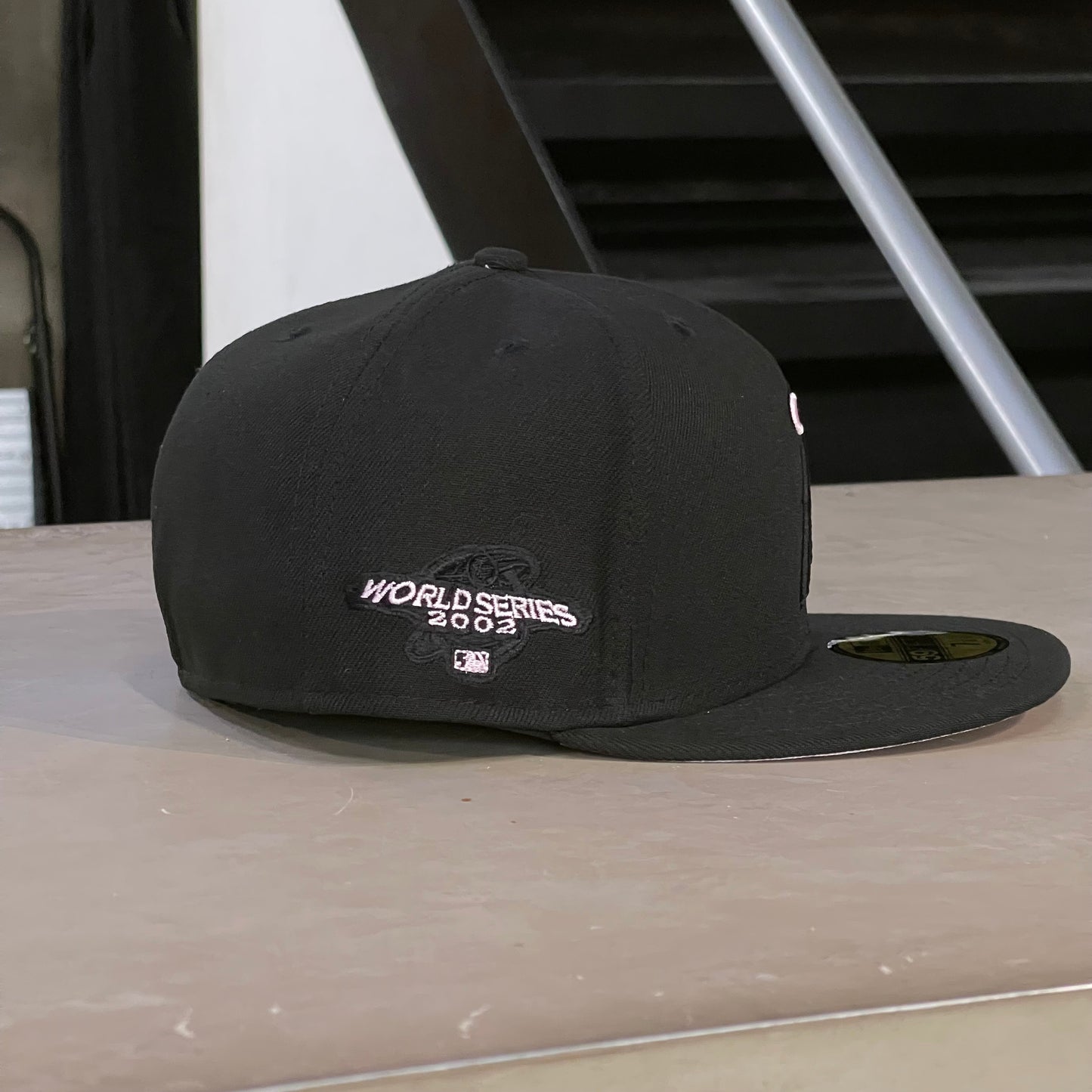 ANAHEIM ANGELS 2002 WORLD SERIES PINK EXCLUSIVA