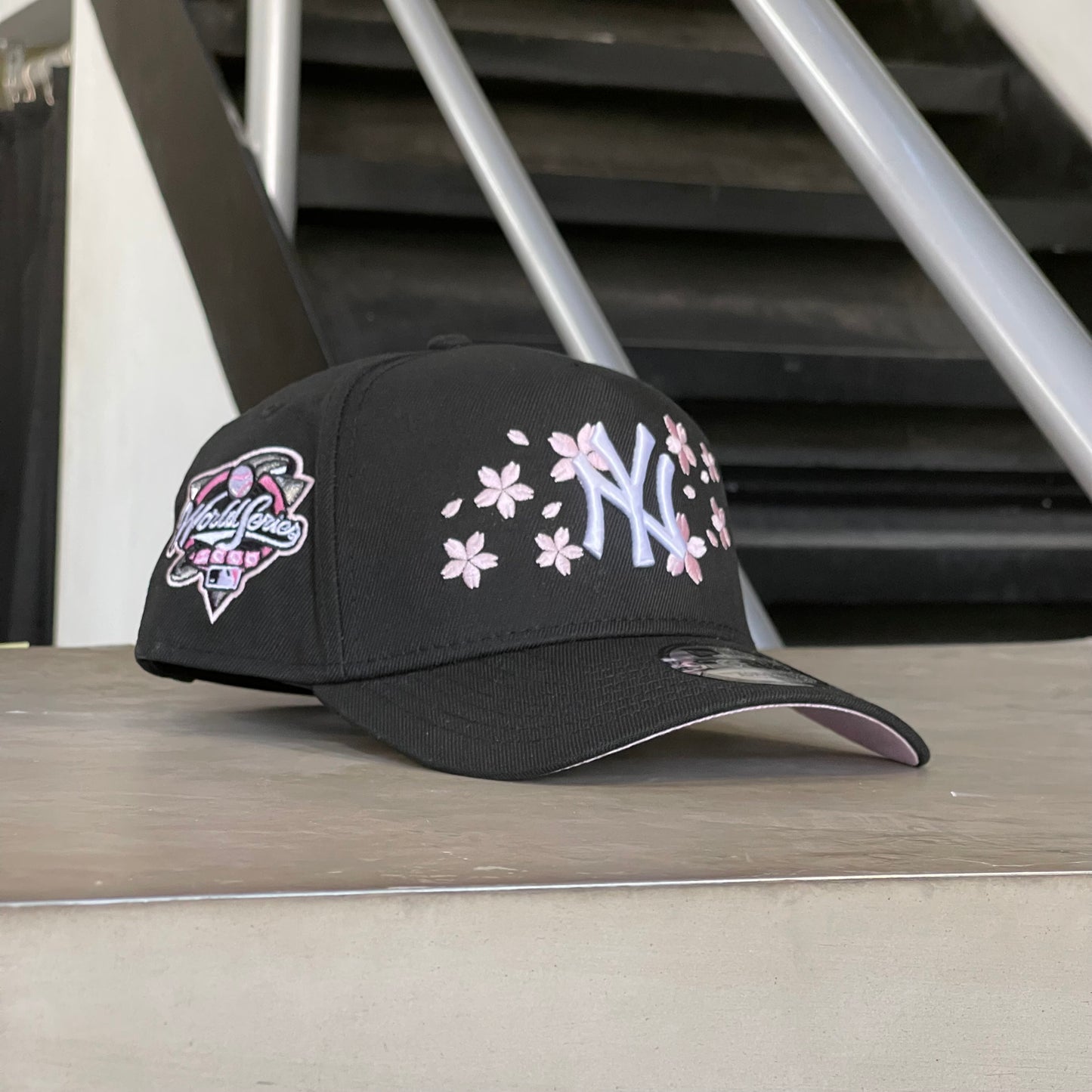 NEW YORK YANKEES 2000 WORLD SERIES MURAKAMI FLOWERS 9FORTY