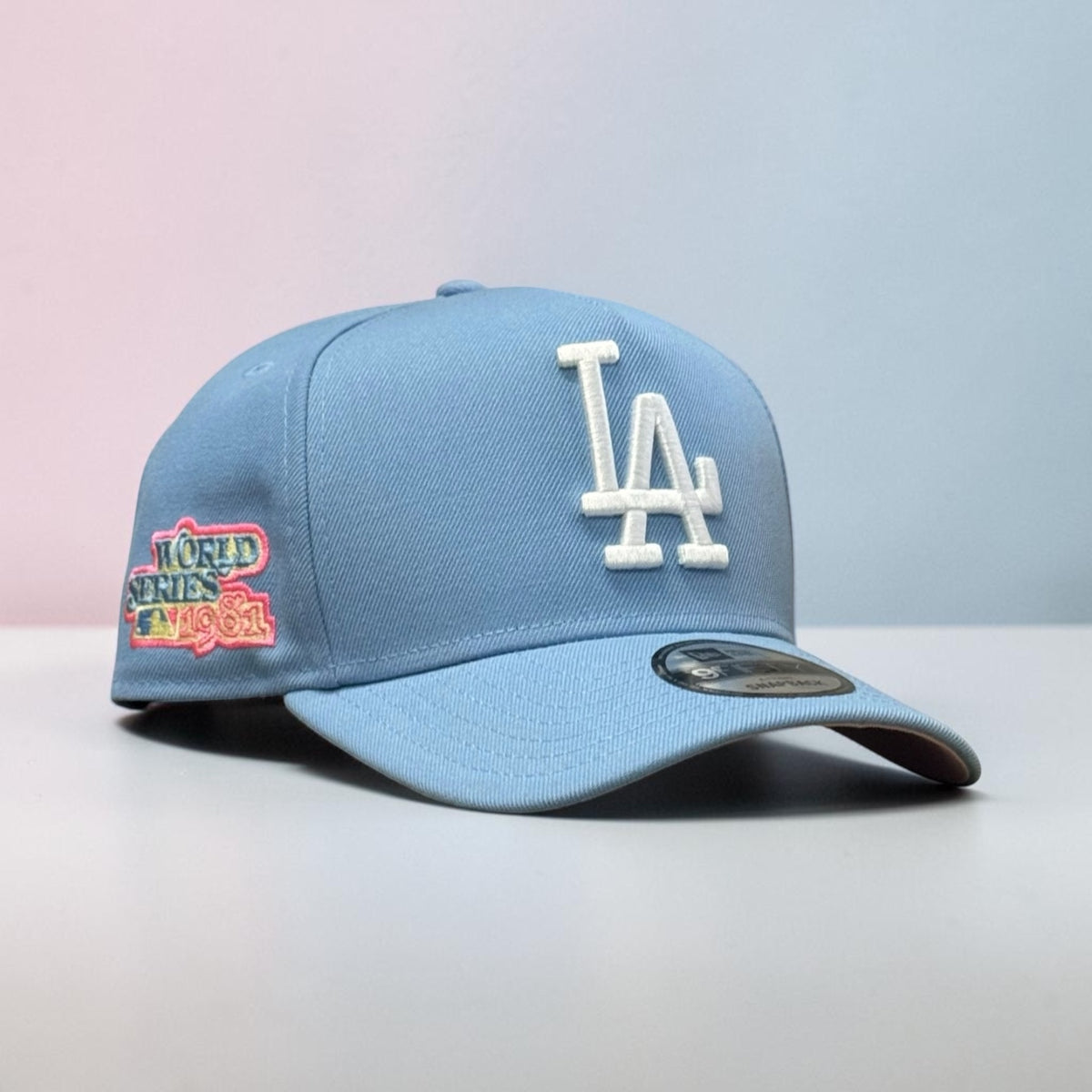 LOS ANGELES DODGERS AZUL CIELO Y ROSA A FRAME AJUSTABLE