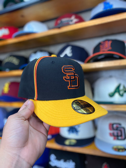 SAN DIEGO PADRES NEGRA CON AMARILLO EXCLUSIVA