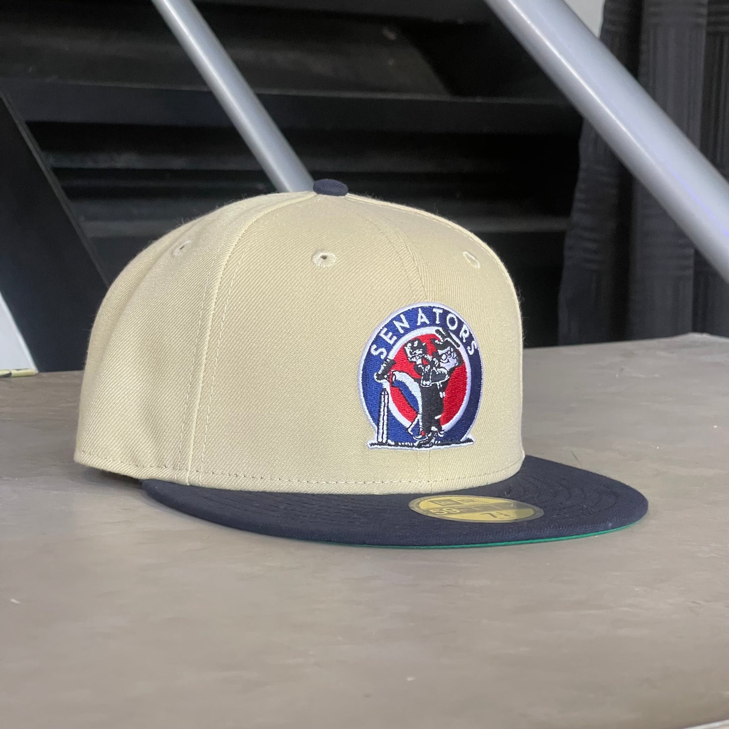 VINTAGE SENATORS EXCLUSIVA