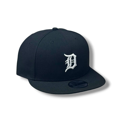 DETROIT TIGERS BLACK & WHITE AJUSTABLE