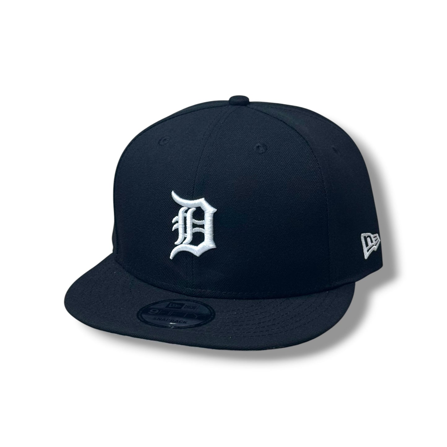 DETROIT TIGERS BLACK & WHITE AJUSTABLE