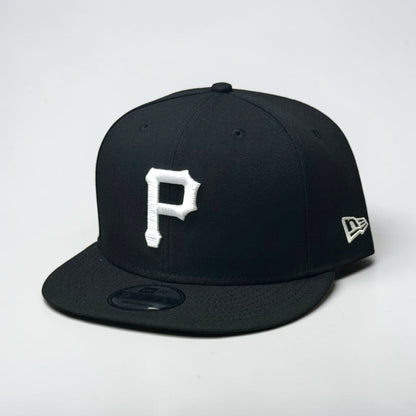 PITTSBURGH PIRATES BLACK & WHITE AJUSTABLE