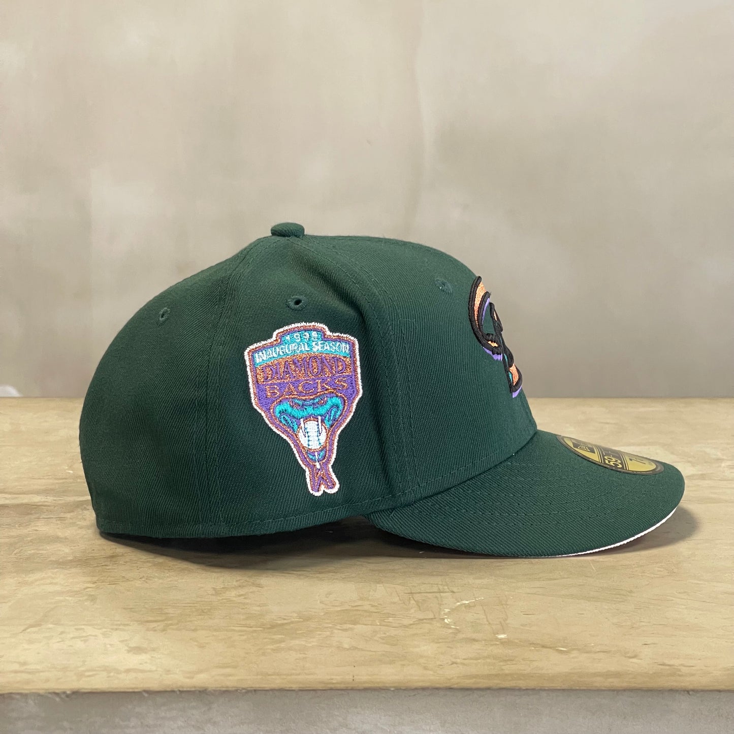 DIAMONDBACKS GREEN PINK UV 1998 INAUGURAL SEASON EXCLUSIVA