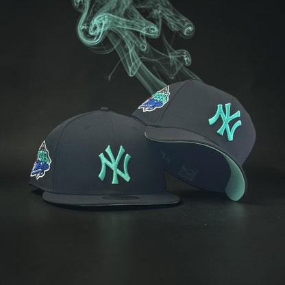 NEW YORK YANKEES 1999 MINT WORLD SERIES EXCLUSIVA