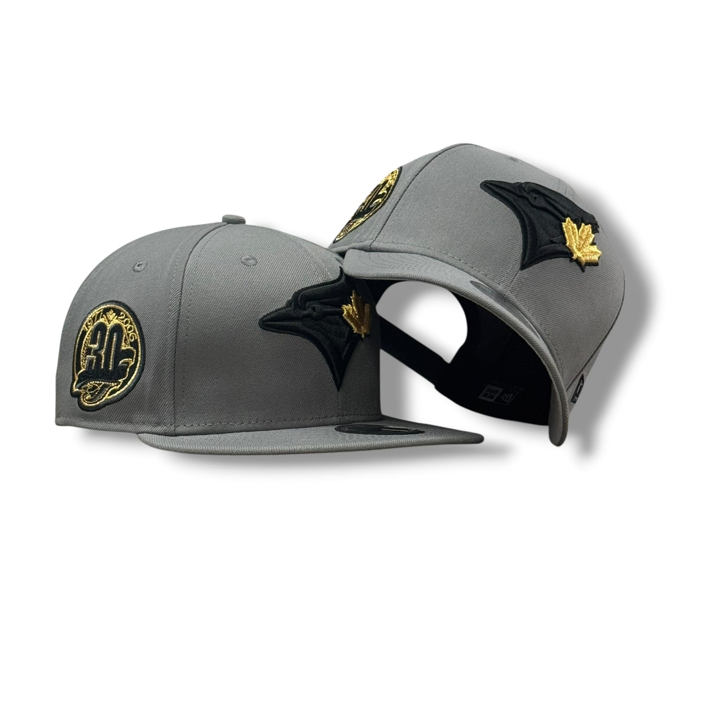 TORONTO BLUE JAYS 30 YEARS GRIS/ DORADO AJUSTABLE