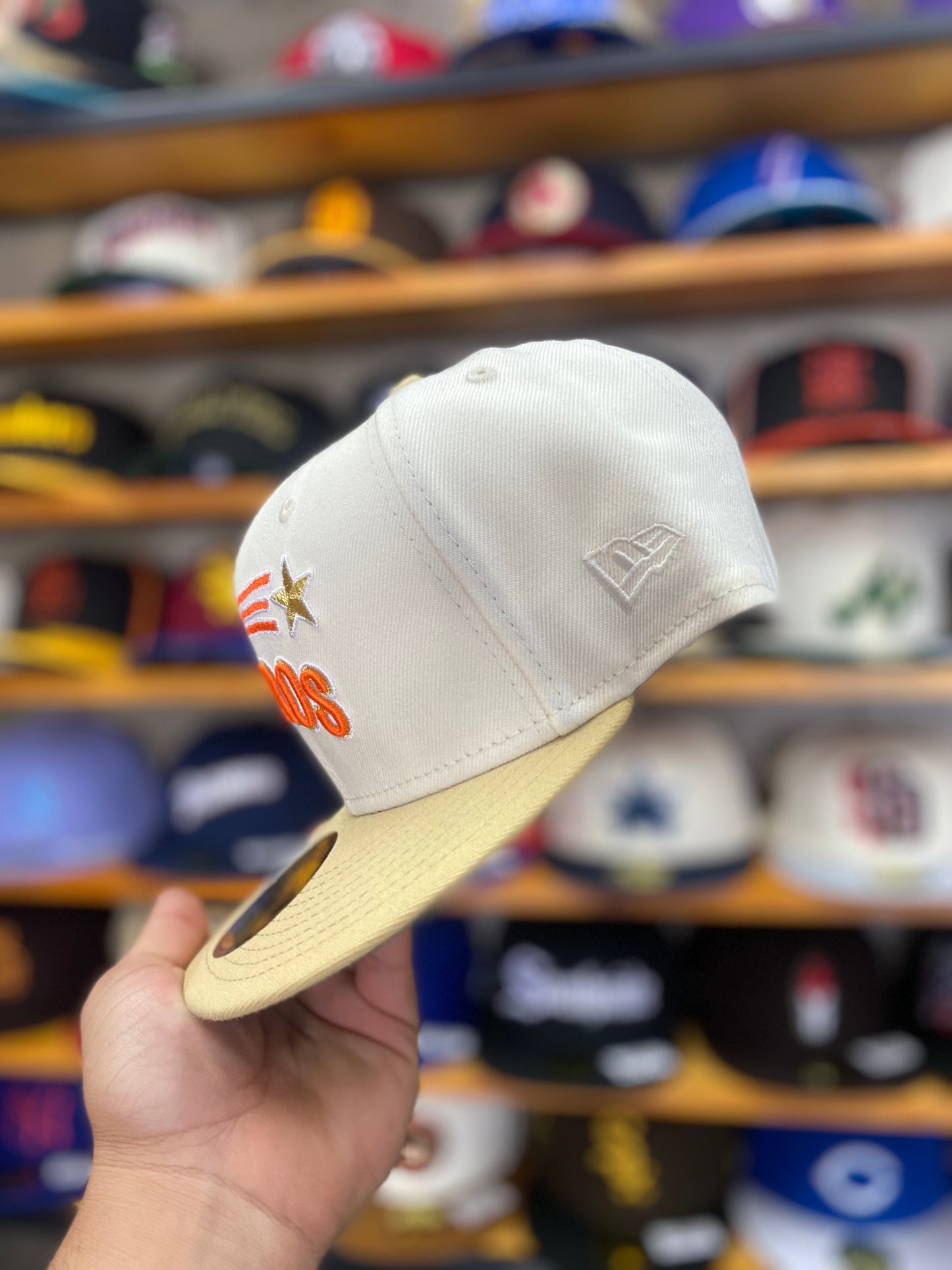 ASTROS 50TH ANNIVERSARY EXCLUSIVA