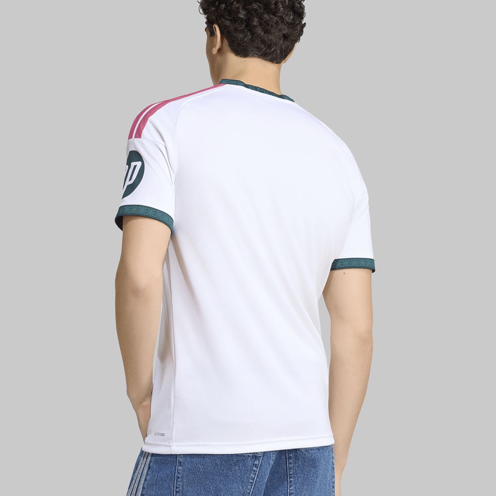 JERSEY REAL MADRID 2027 VERSIÓN FAN