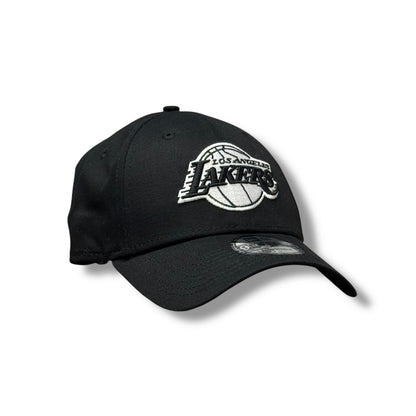 LAKERS CASUAL STRAPBACK BLANCO Y NEGRO