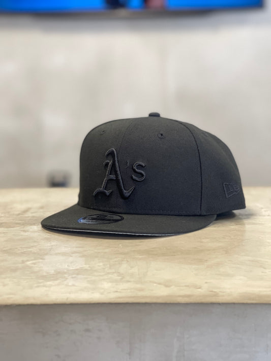 OAKLAND ATHLETICS BLACKOUT CLÁSICA