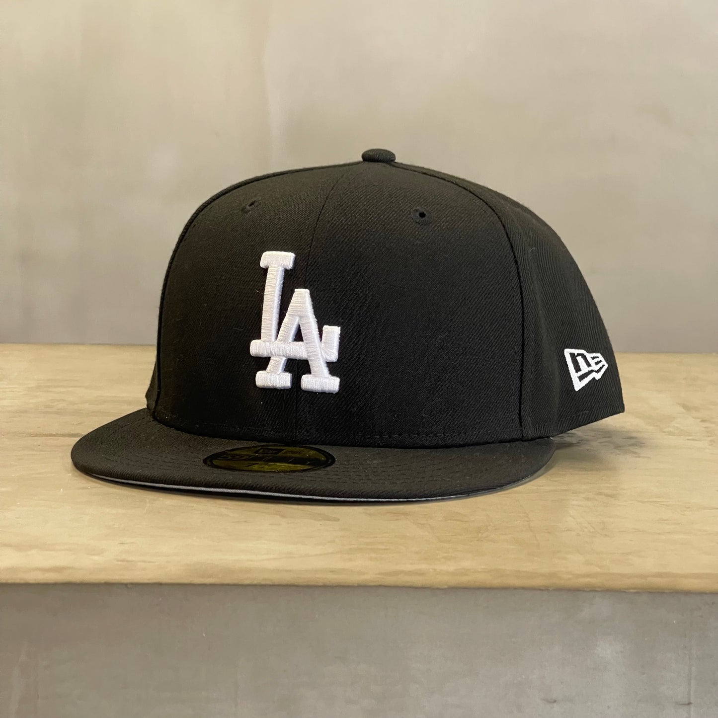 LA DODGERS BLACK & WHITE CLÁSICA