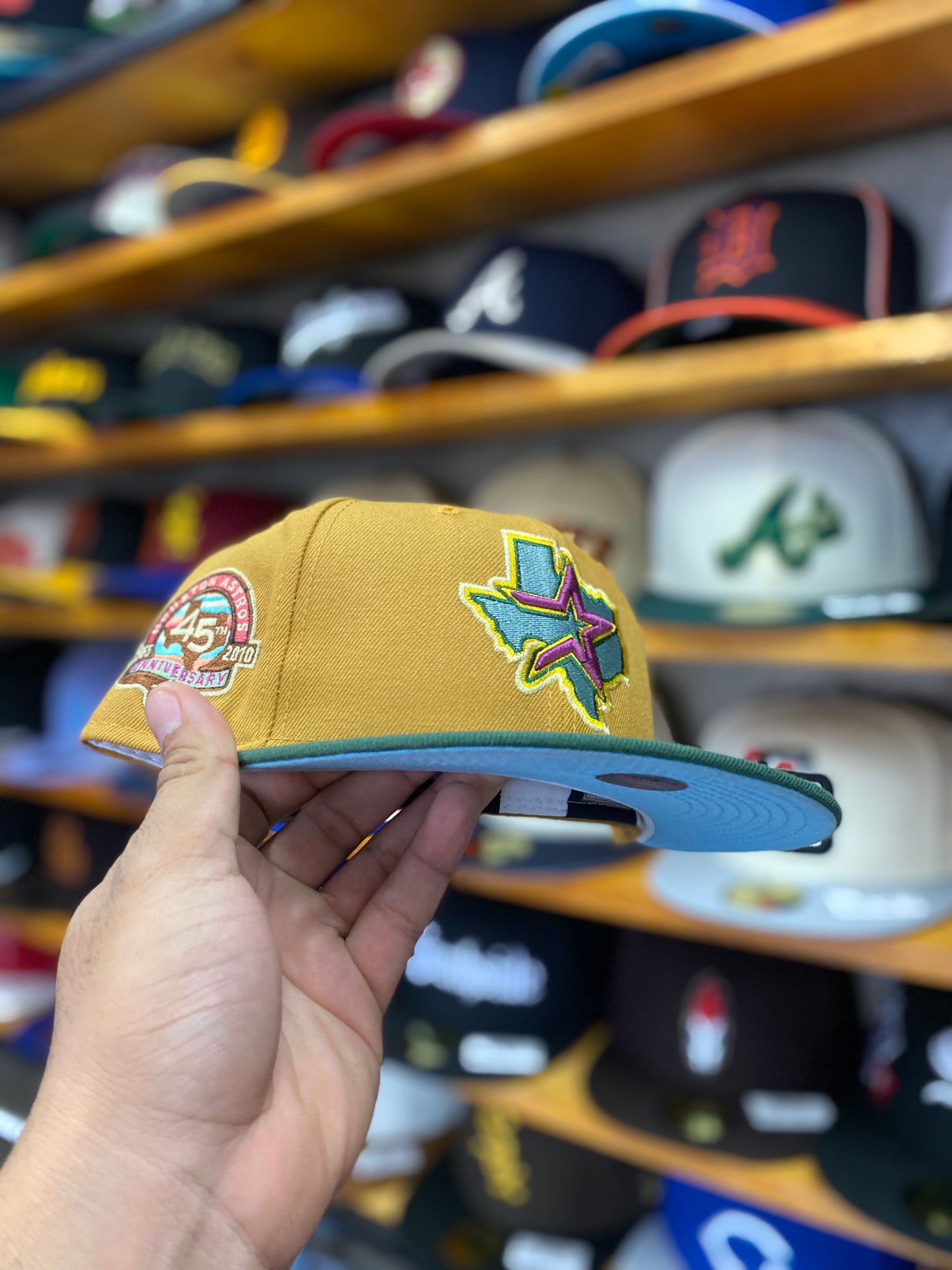 ASTROS 45TH ANNIVERSARY EXCLUSIVA