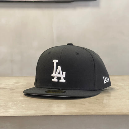 LOS ÁNGELES DODGERS BLACK & WHITE CLÁSICA CERRADA