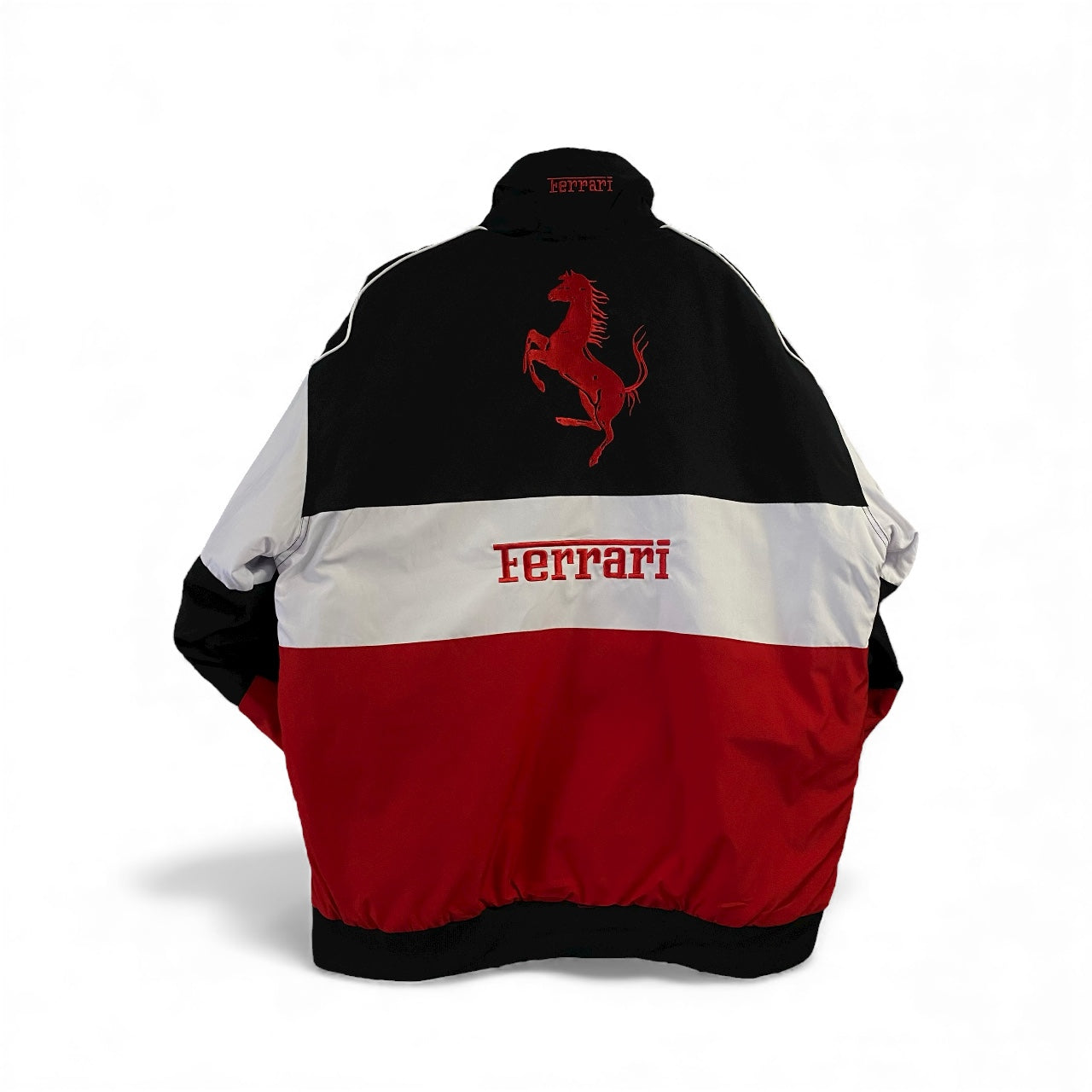 Chaqueta de carreras de Ferrari ￼