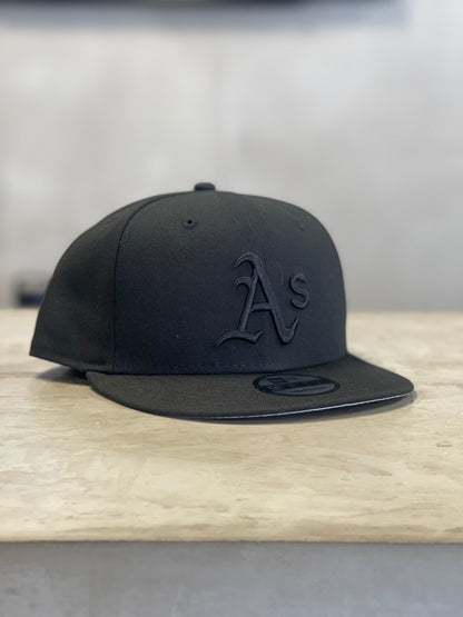 OAKLAND ATHLETICS BLACKOUT CLÁSICA