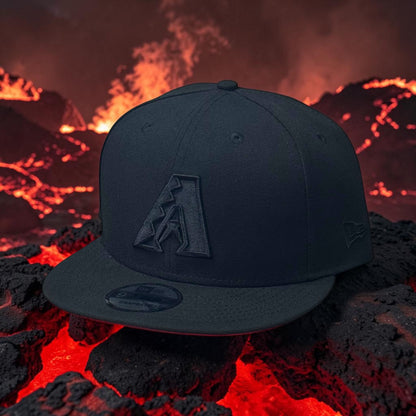 ARIZONA DIAMONDBACKS BLACKOUT ROJO AJUSTABLE